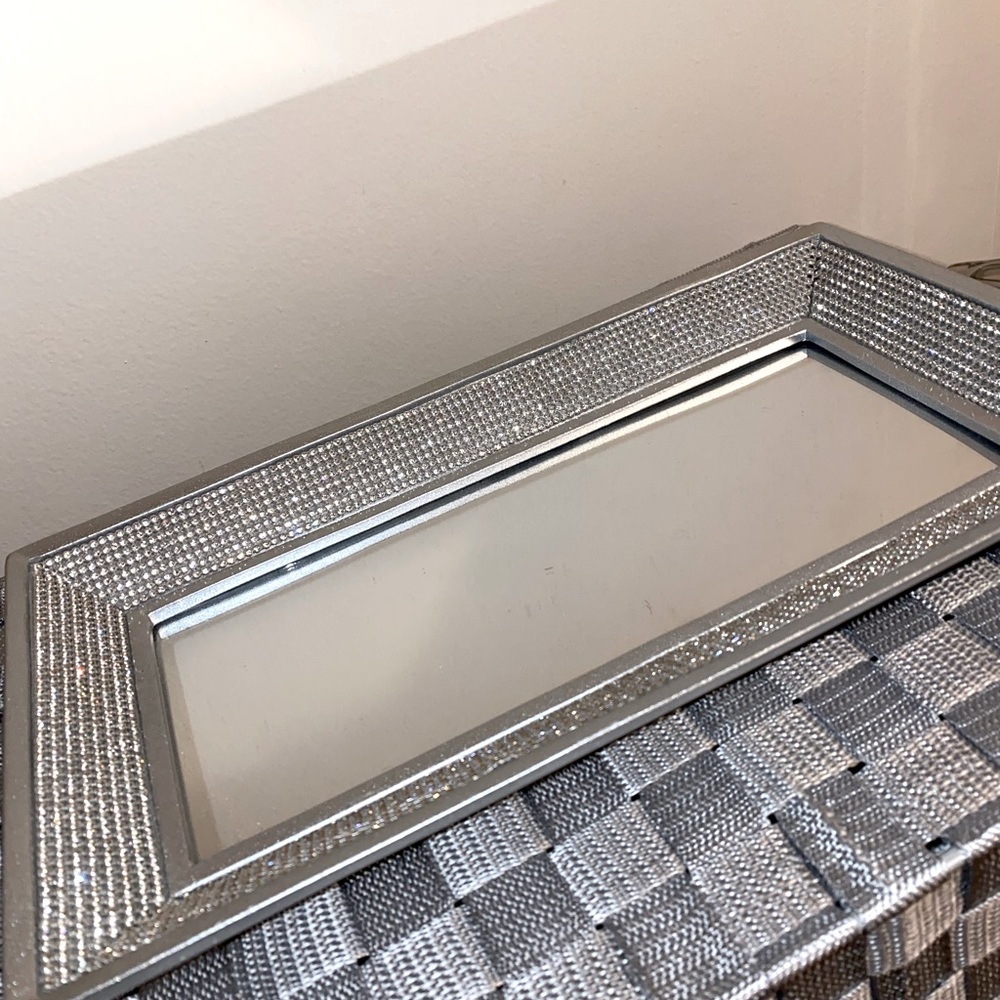 Mirror crystal tray